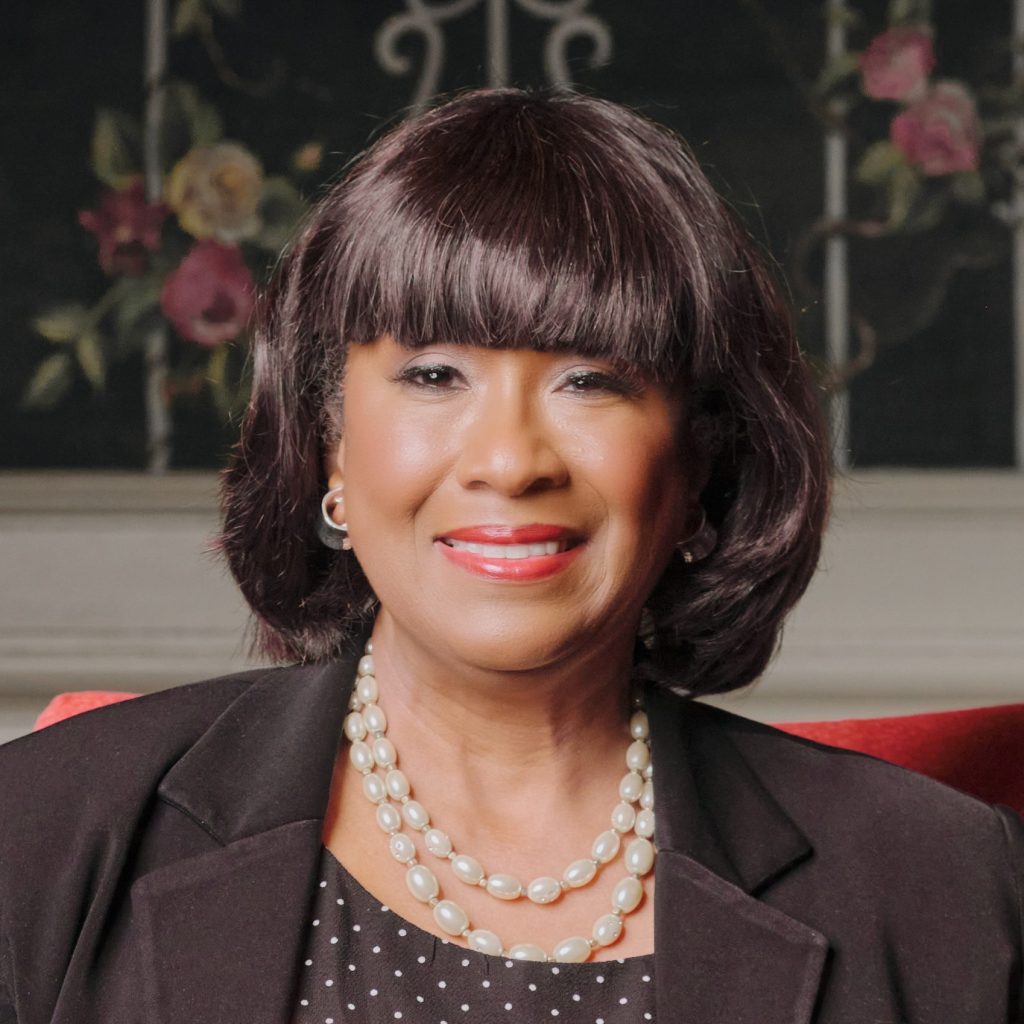 Daphne Perry headshot